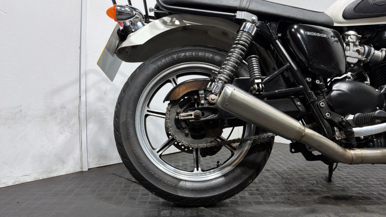 Triumph Bonneville (10MY)